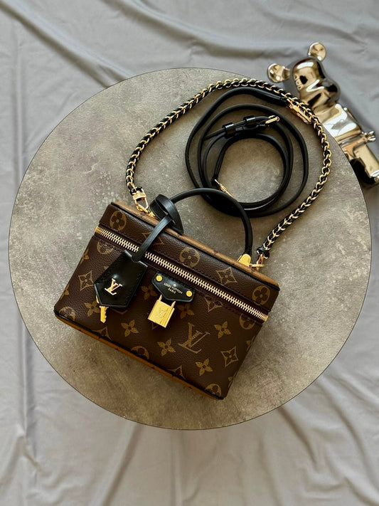 Bolso de mano pequeño LV