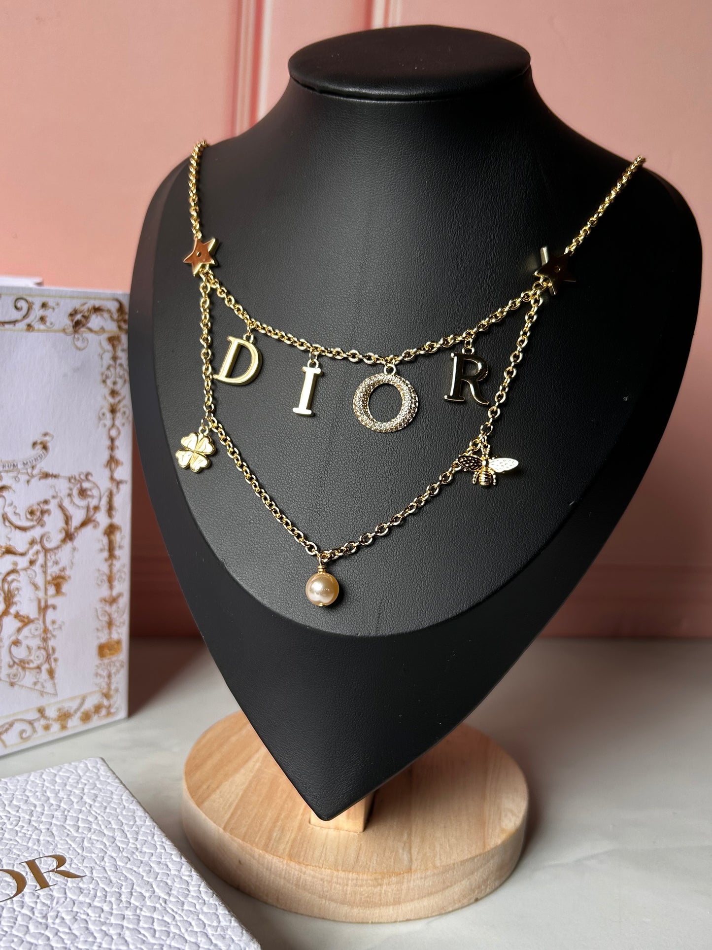 Collar Dior